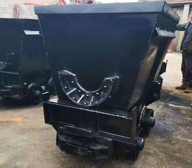 脚踏式矿车